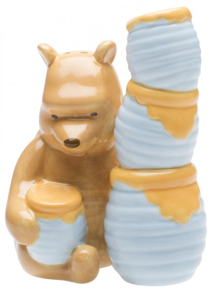 Winnie-the-Pooh-Ceramic-Salt-and-Pepper-Shakers
